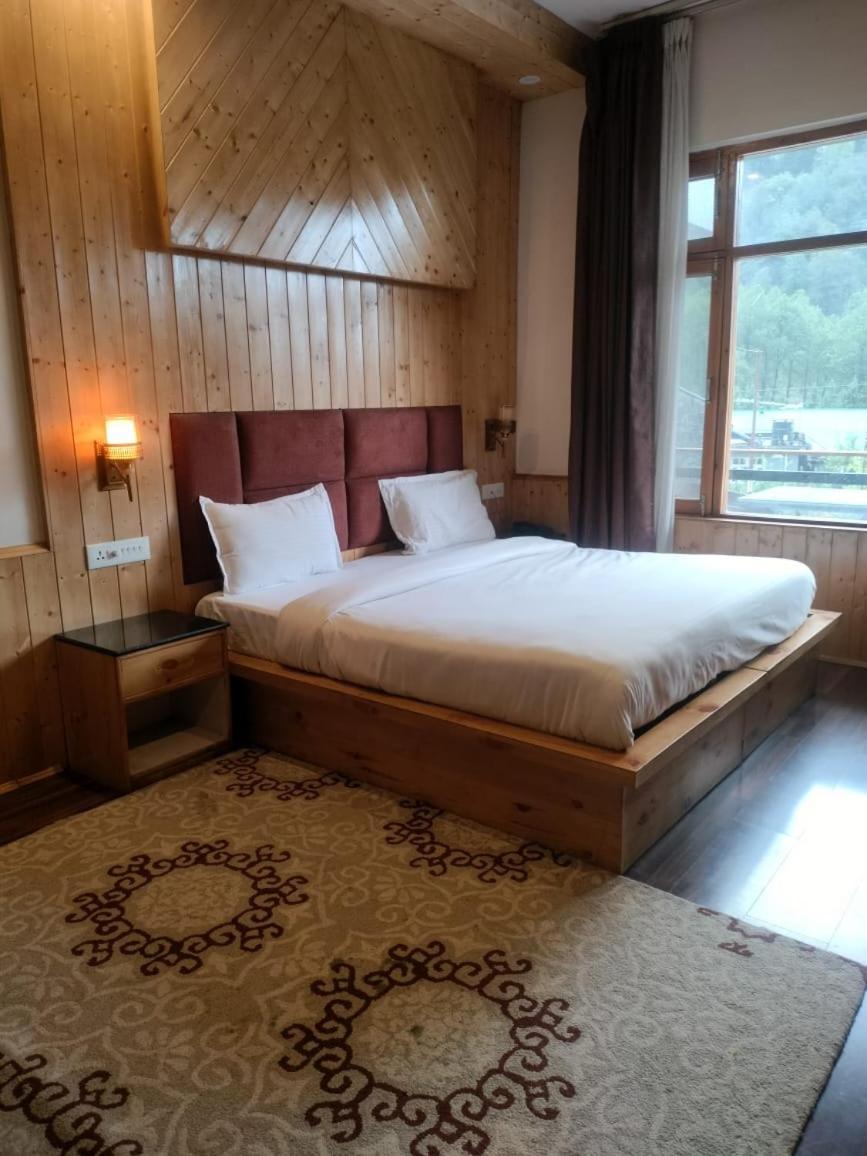 Hotel Riya Garden 4*